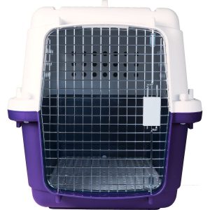 BB-45 IATA LAR certified plastic pet kennel crate. Length: 75 cm. Width: 50 cm. Height: 53 cm. Front view.